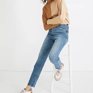Madewell Classic Straight Jeans in Nearwood Wash